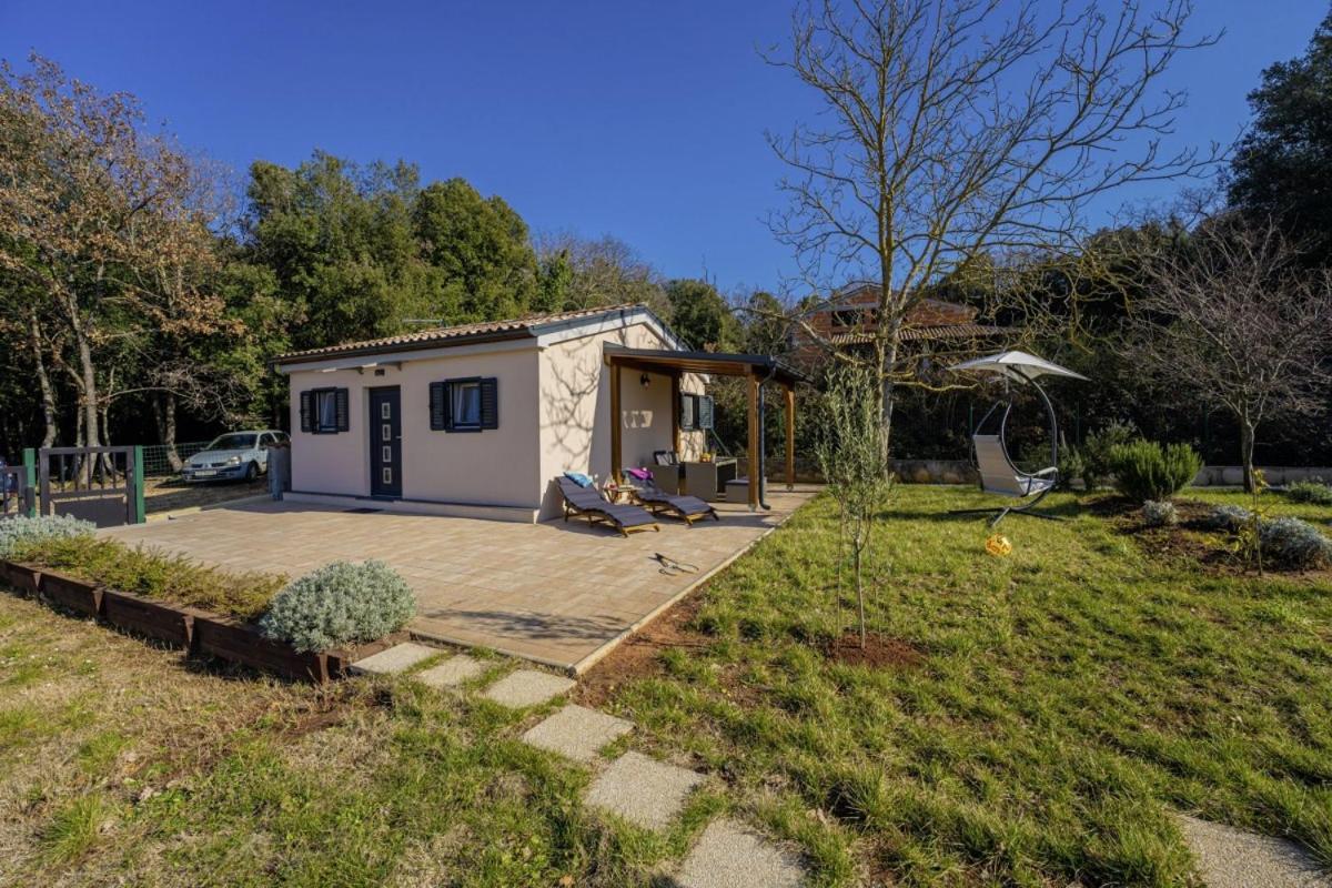 Modean In Pula - Haus Fuer 2-3 Personen Exterior foto